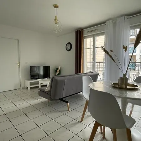 1 Bedroomed With Balcony 10min From Disneyland Paris *