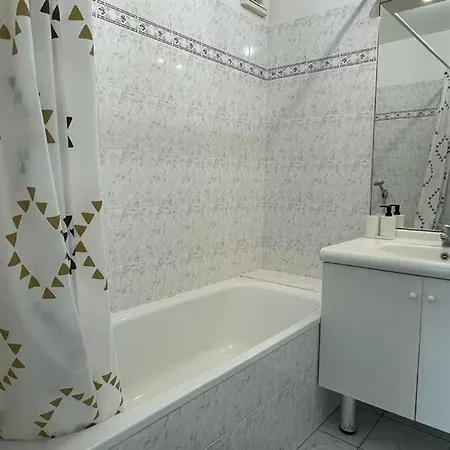 Apartamento 1 Bedroomed With Balcony 10min From Disneyland Paris
